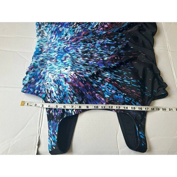 Swimsuits For All Women’s High Neck Swimsuit size 26 - Picture 6 of 8